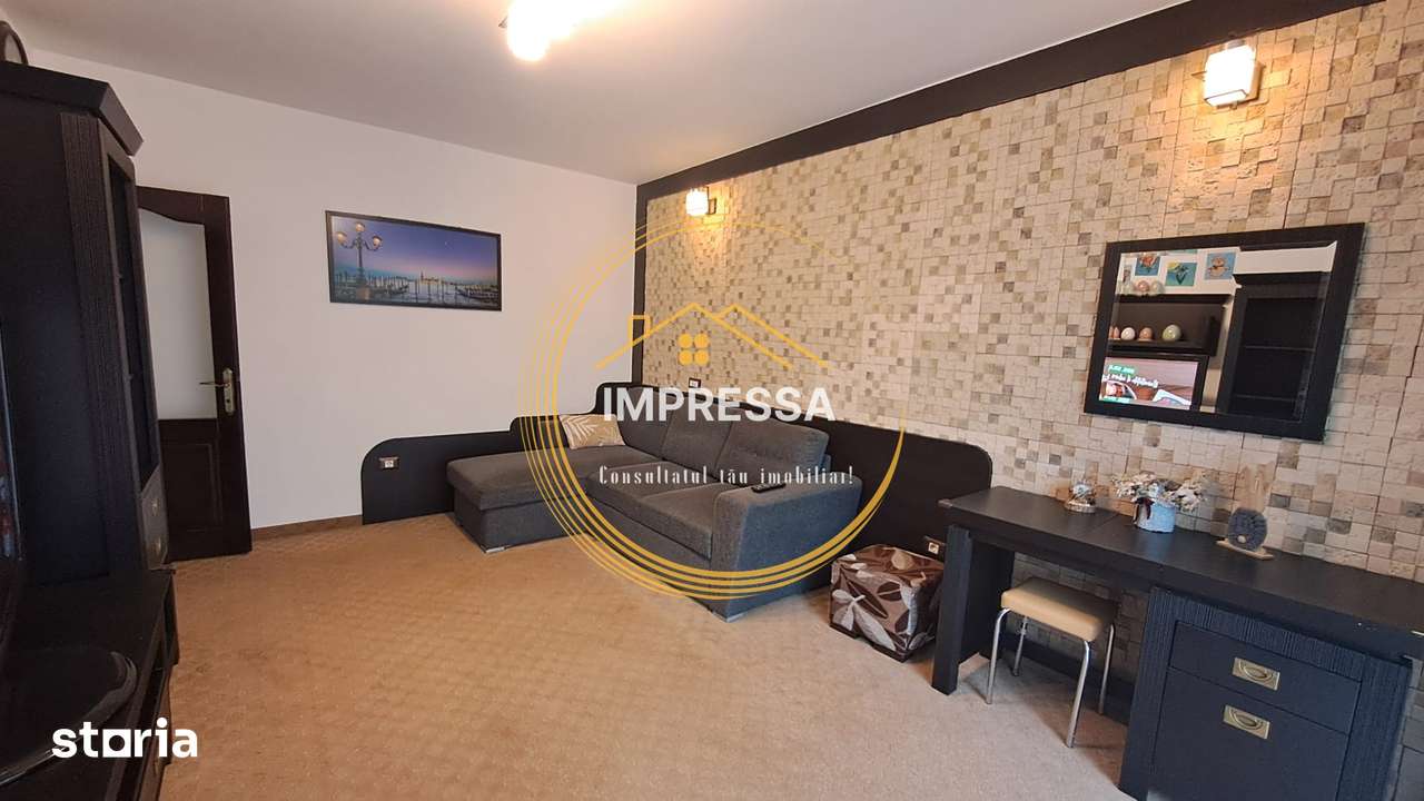 Se vinde apartament 3 camere etaj 3 zona 0 Suceava 122.000euro neg - Imagine principală: 3/20