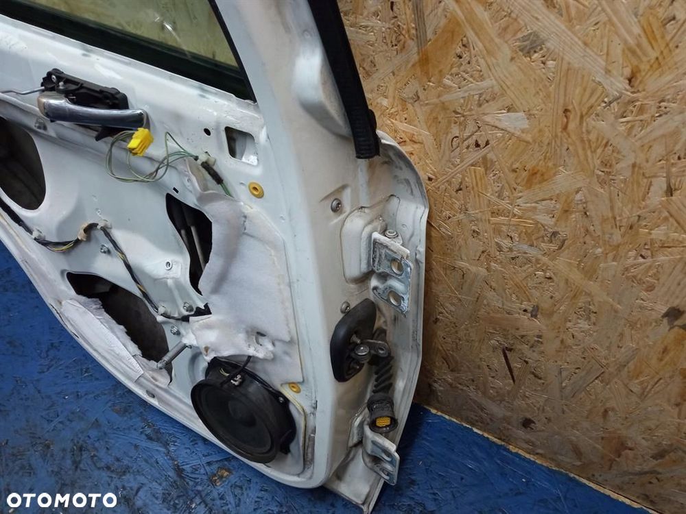 DRZWI LEWY TYŁ LIFT ALFA ROMEO 147 BIAŁE - 5