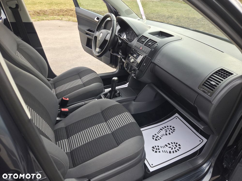 Volkswagen Polo - 17