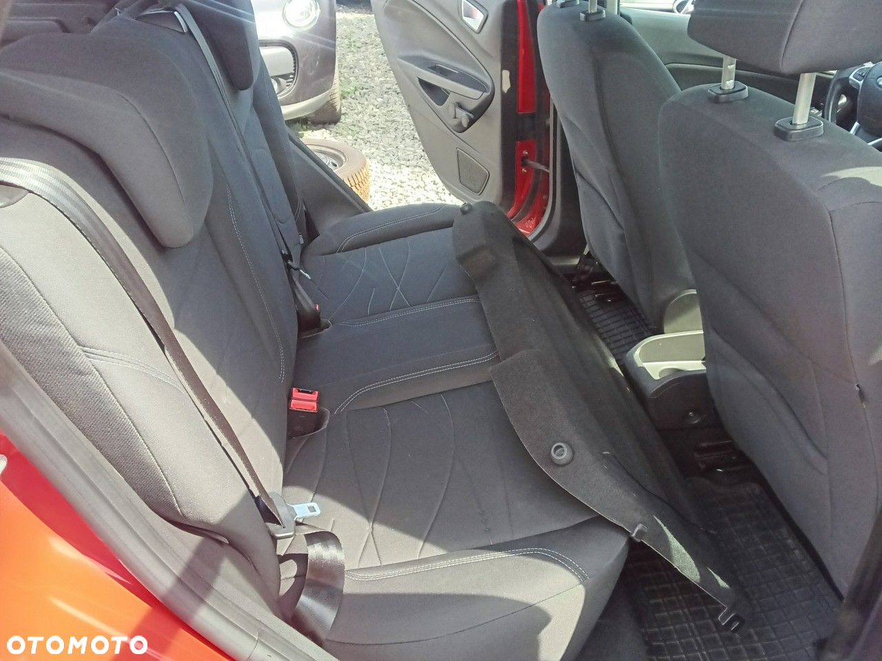 Ford Fiesta - 10