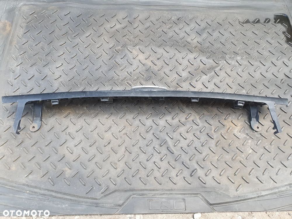 FORD FOCUS I MK1 GRILL PRZEDNIA ATRAPA PRZÓD EMBLEMAT 98AB8200CH - 2