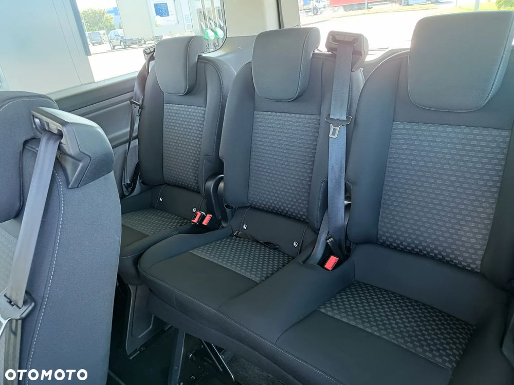 Ford Tourneo Custom - 7
