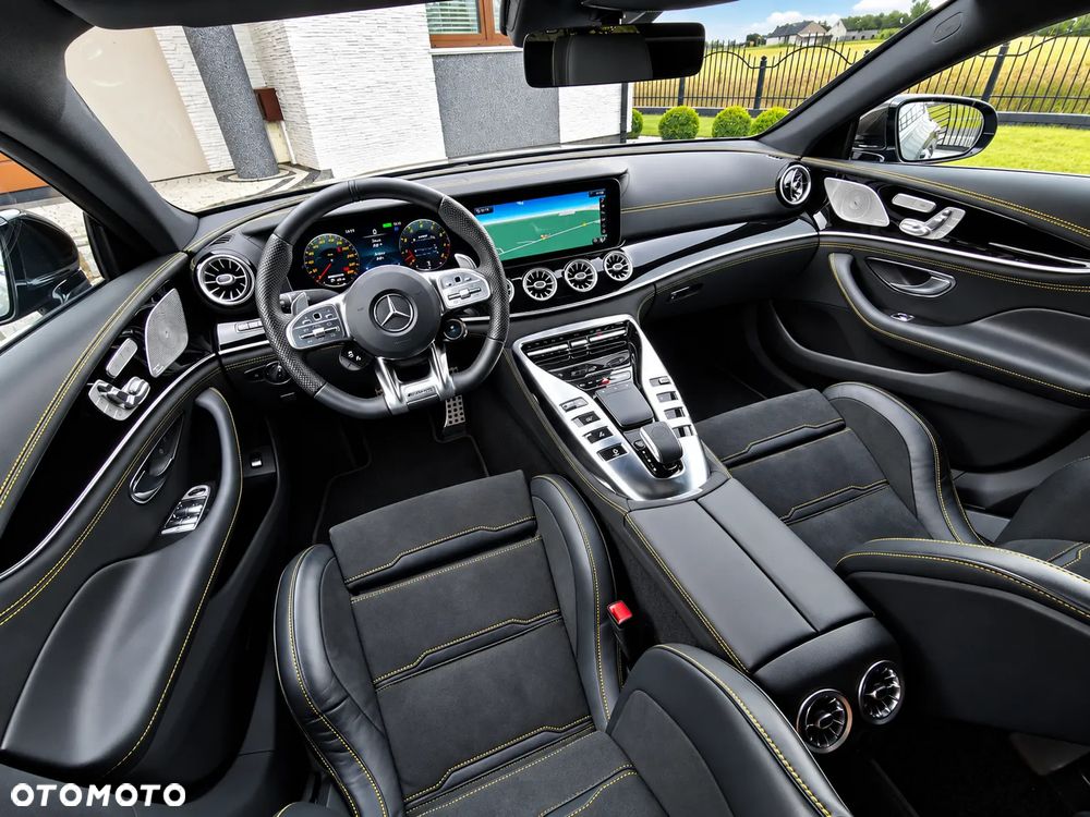 Mercedes-Benz AMG GT 43 4-Matic+ - 9