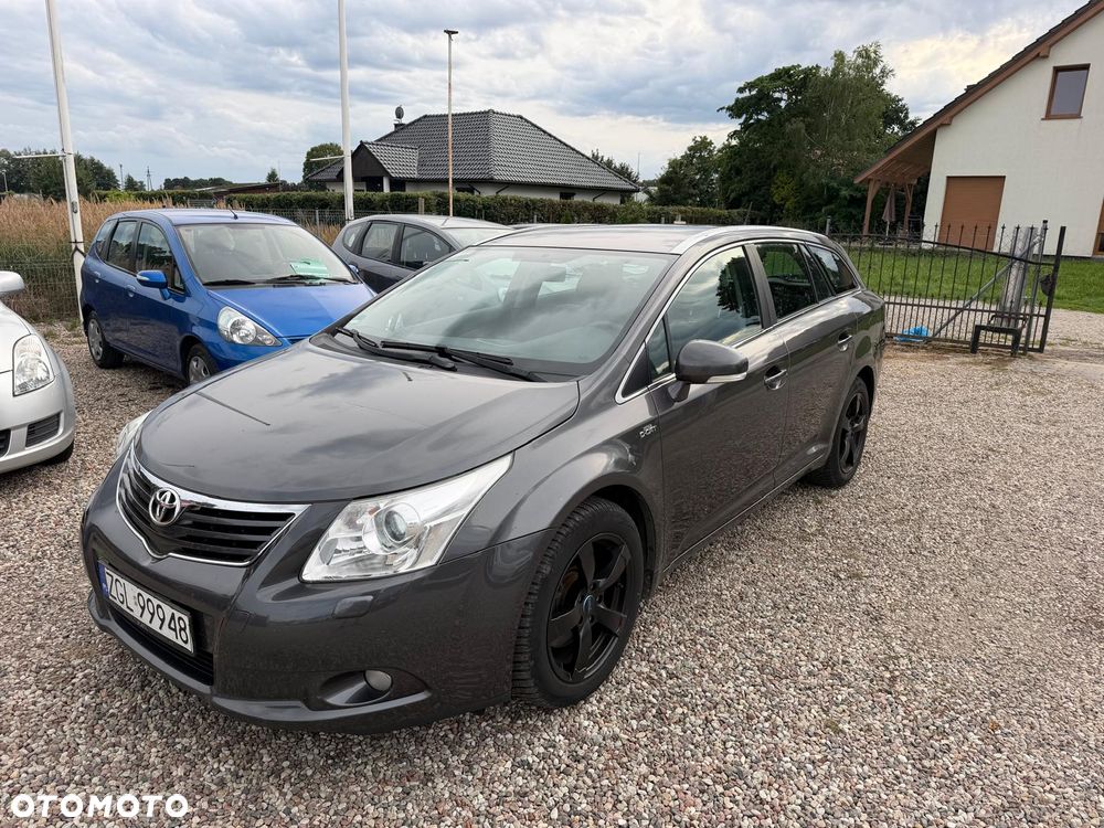 Toyota Avensis 2.2 D-4D Automatik Comfort - 1