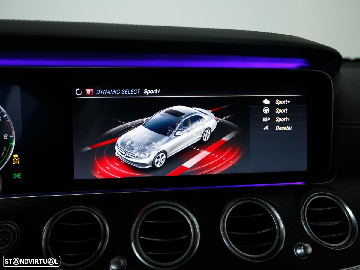 Mercedes-Benz E 300 de AMG Line - 26
