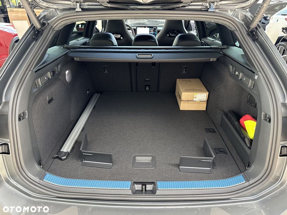 Volkswagen Passat - 18