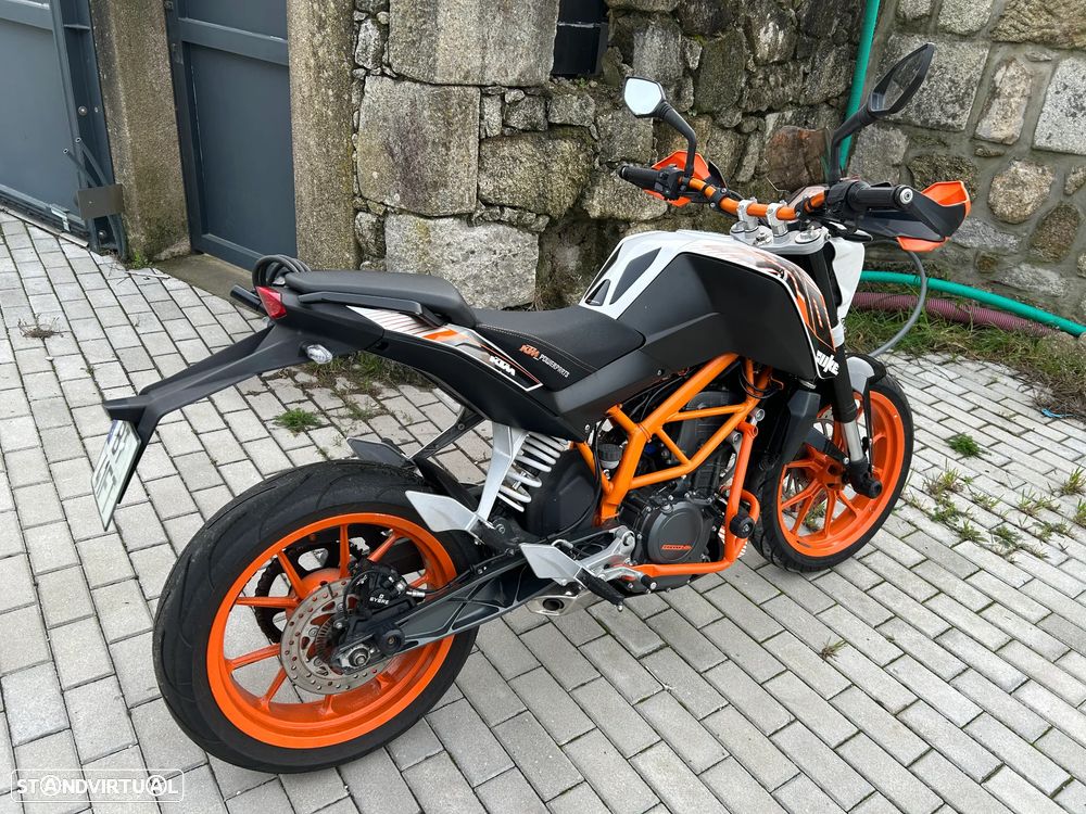 KTM Duke - 4