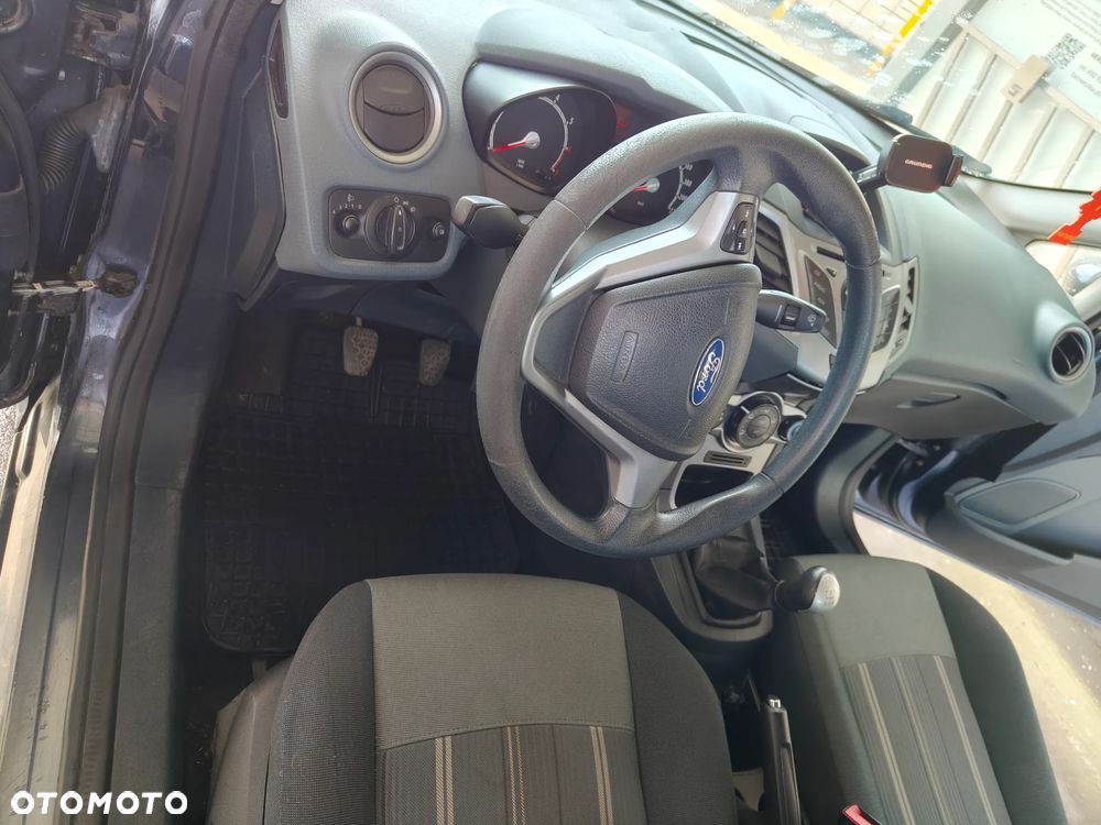 Ford Fiesta 1.25 Trend EU5 - 12