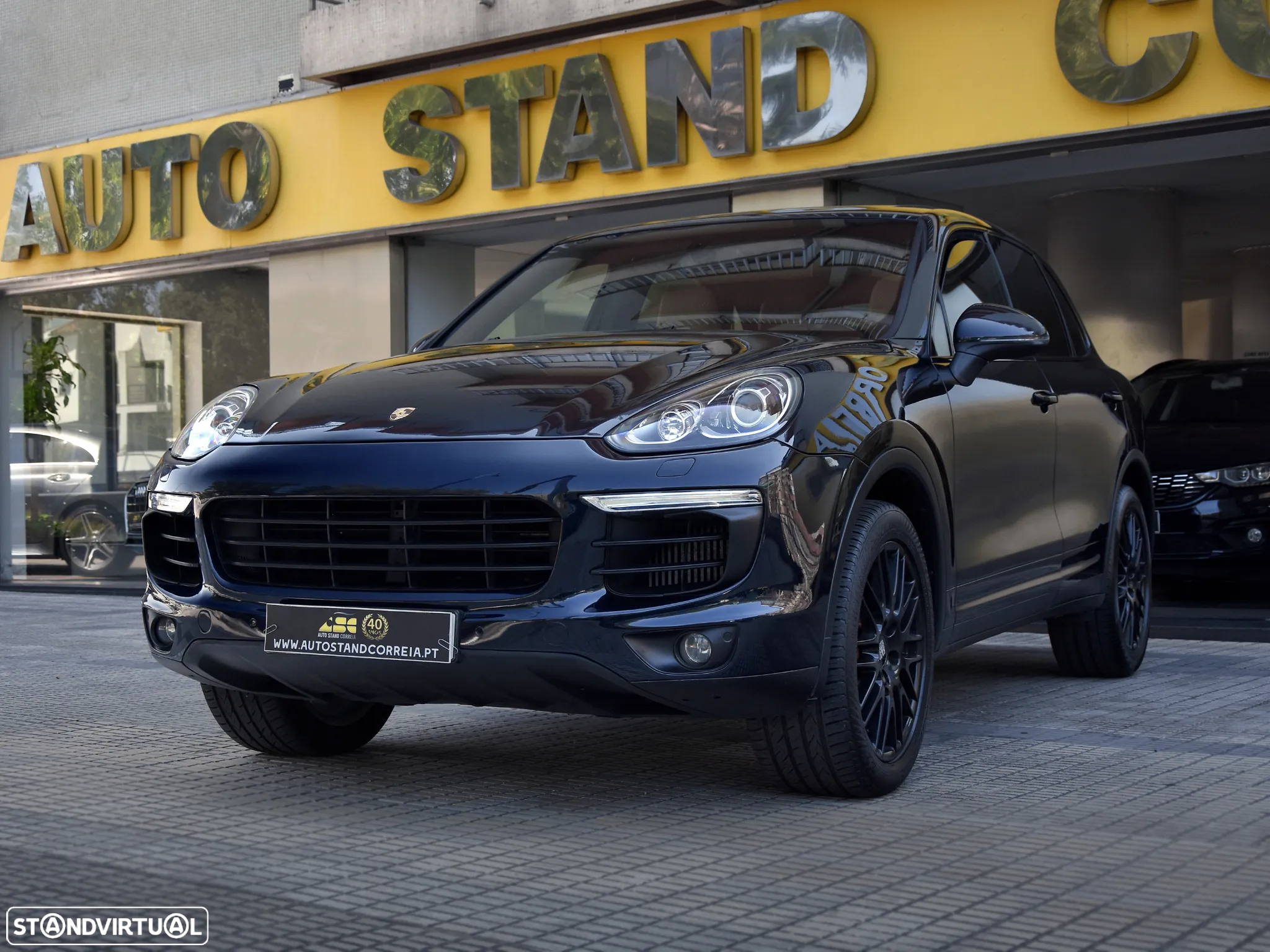Porsche Cayenne Platinum Edition - 2