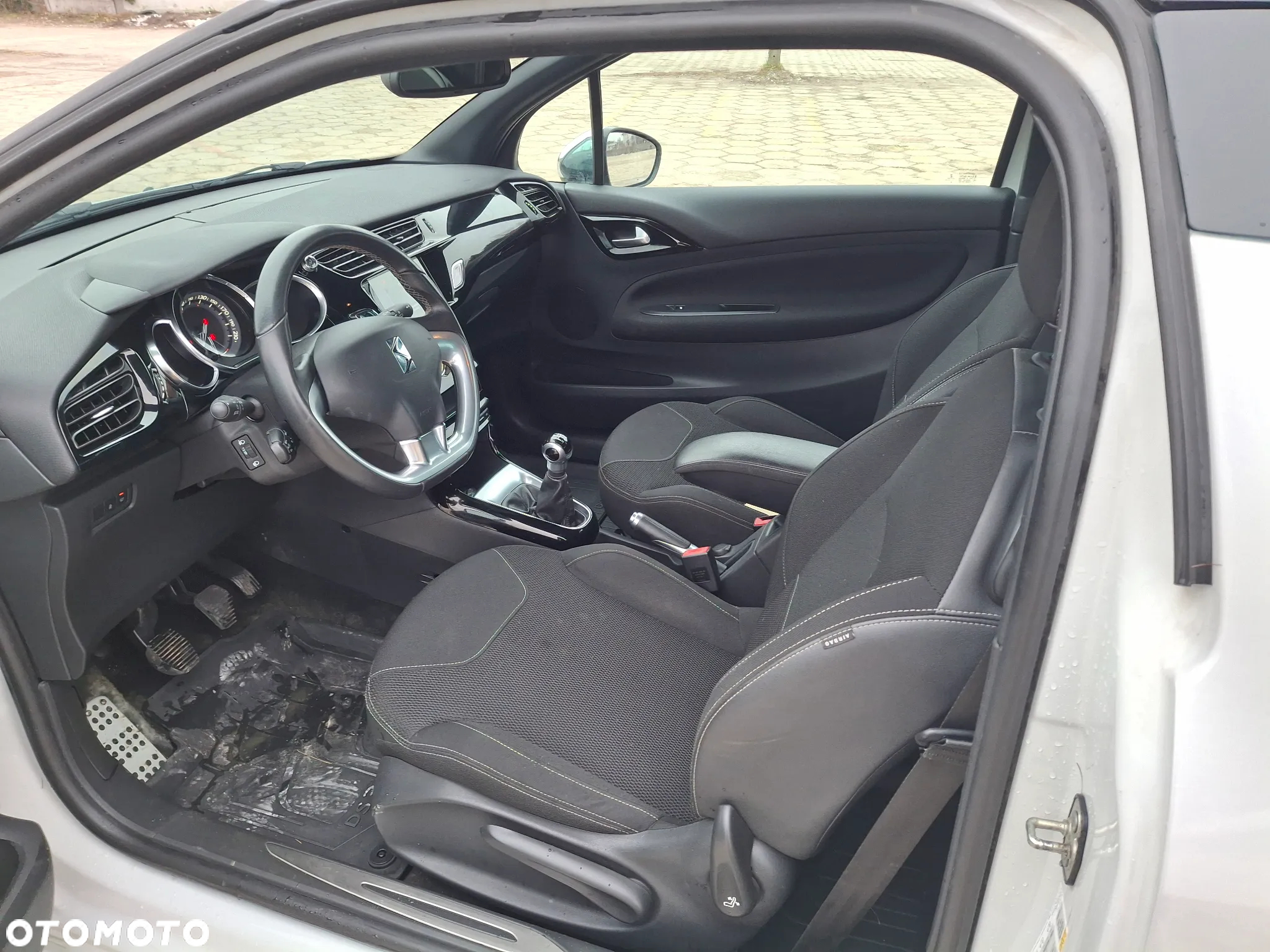 DS Automobiles DS 3 - 10