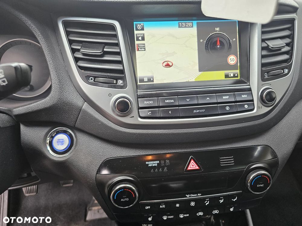 Hyundai Tucson blue 1.7 CRDi 2WD Advantage - 18