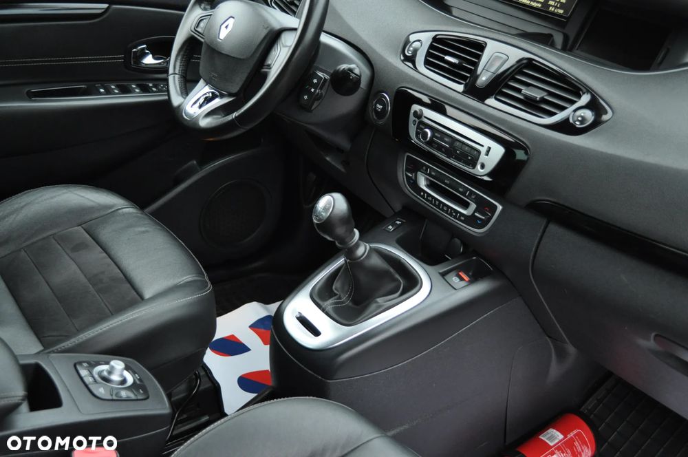 Renault Scenic Energy TCe 130 S&S Bose Edition - 17