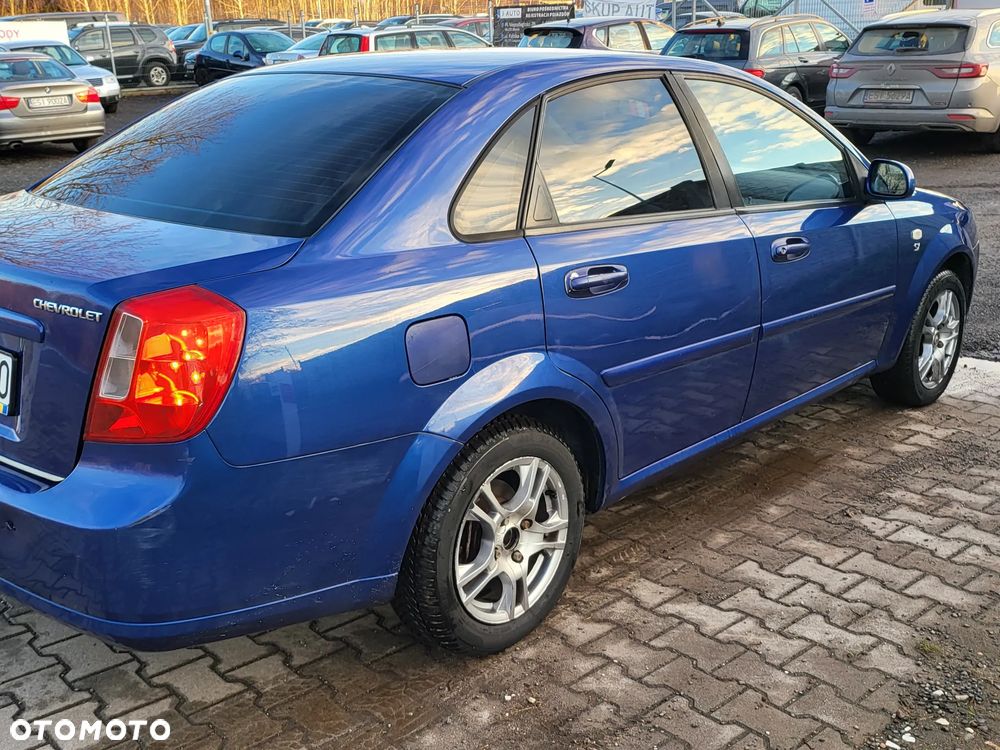 Chevrolet Nubira - 8