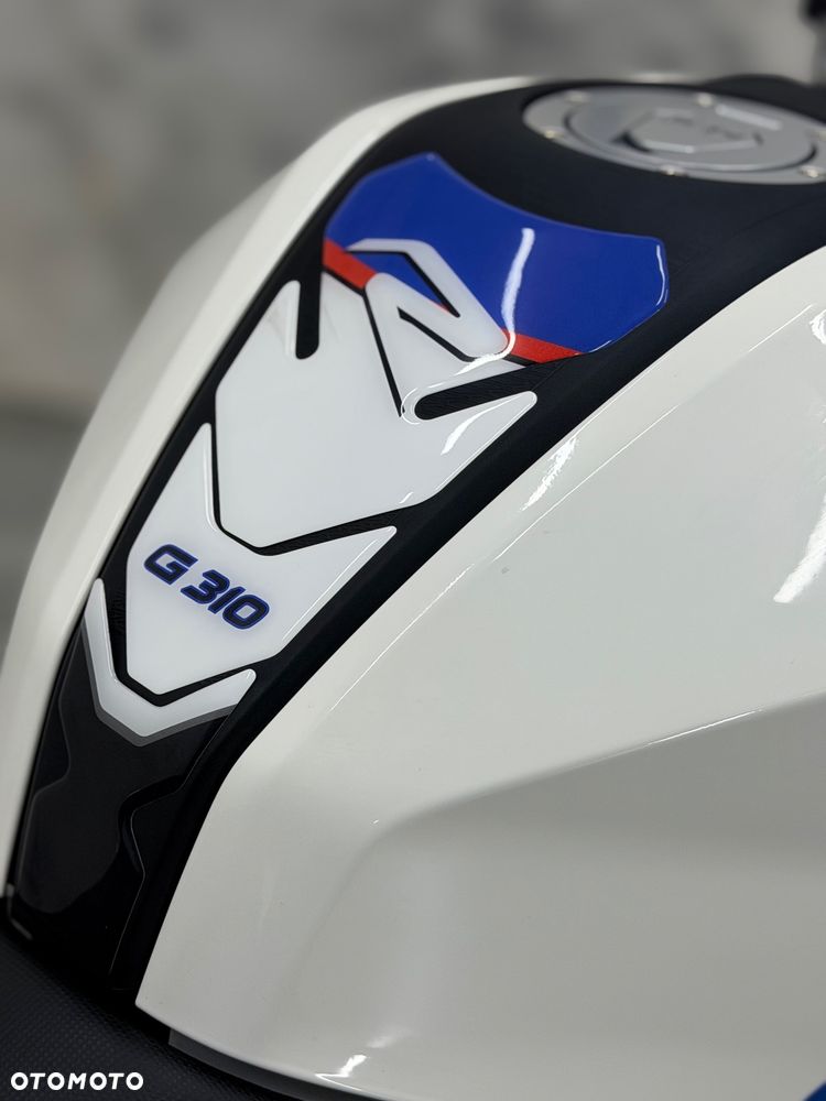 BMW G - 16