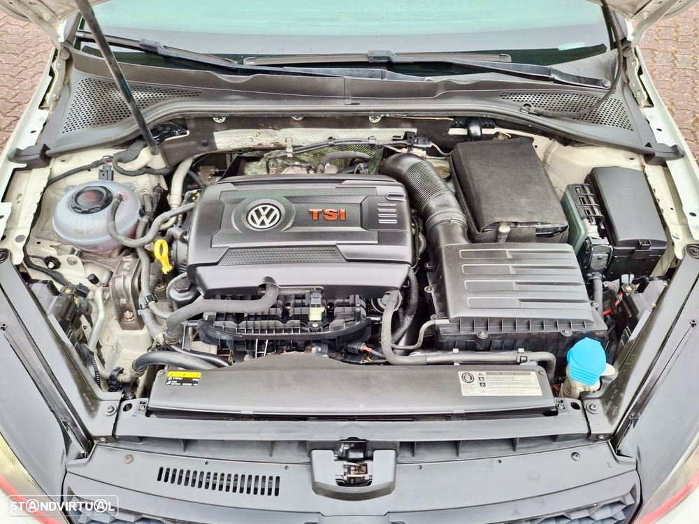 VW Golf GTI Performance BlueMotion - 22