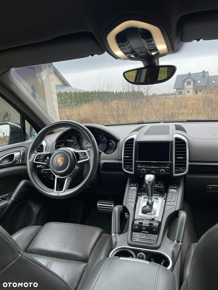 Porsche Cayenne S - 6