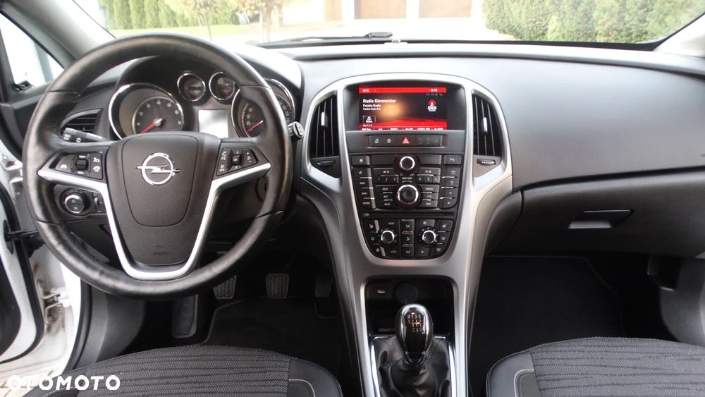 Opel Astra 1.4 Turbo Design Edition - 21