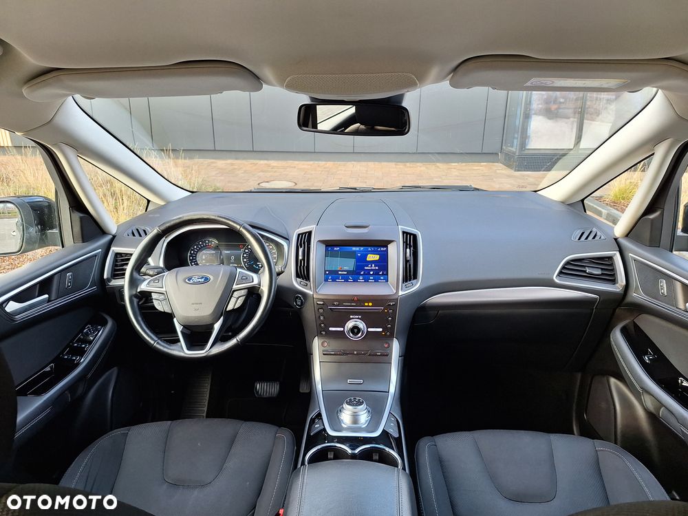 Ford S-Max 2.0 EcoBlue Titanium - 39