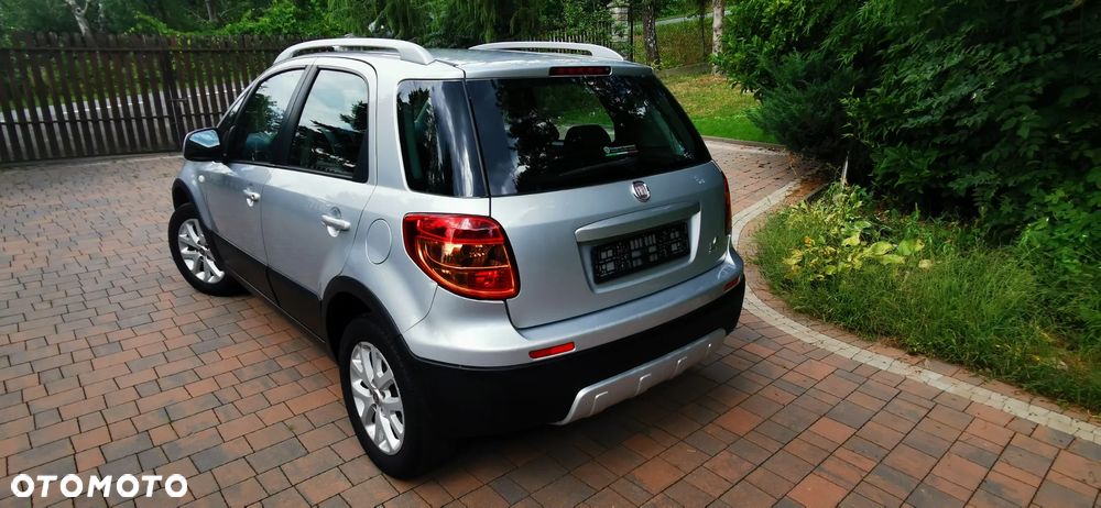 Fiat Sedici 1.6 16V 4x4 Lounge - 9