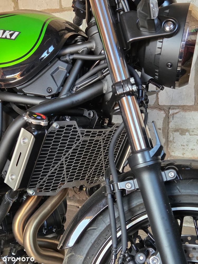 Kawasaki Z 650 RS - 8