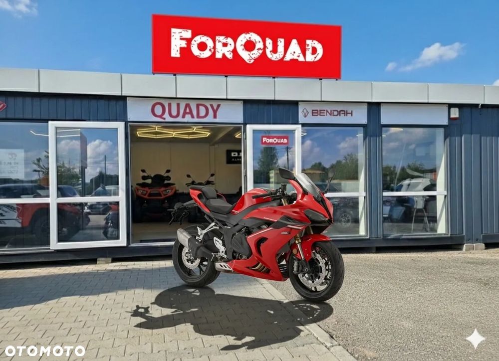 QJMOTOR SRK 800RR - 1