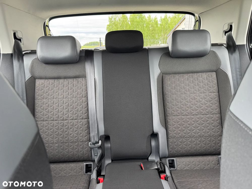 Volkswagen T-Cross - 17