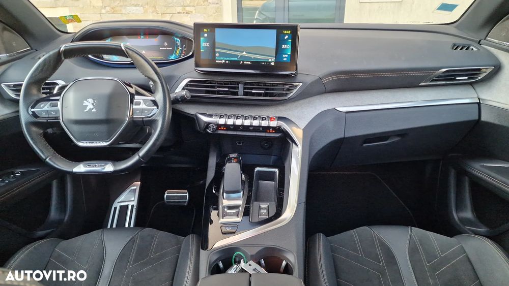 Peugeot 3008 PHEV 300 EAT8 4X4 GT - 3