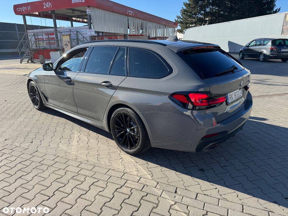 BMW Seria 5 520d M Sport - 5