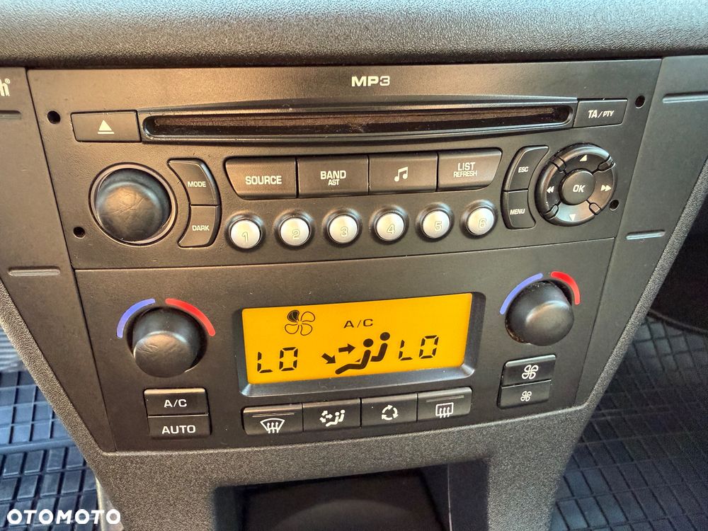 Citroën C4 1.6 16V Exclusive - 18