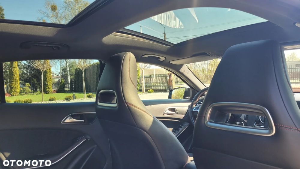 Mercedes-Benz GLA 200 7G-DCT AMG Line - 7