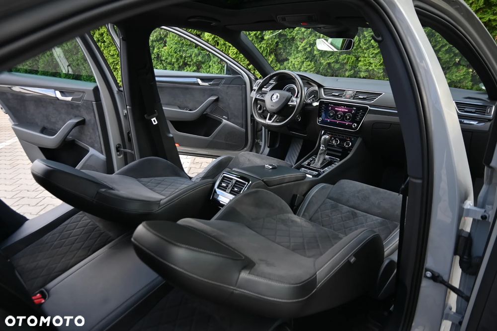 Skoda Superb 2.0 TDI 4x4 Sportline DSG - 27