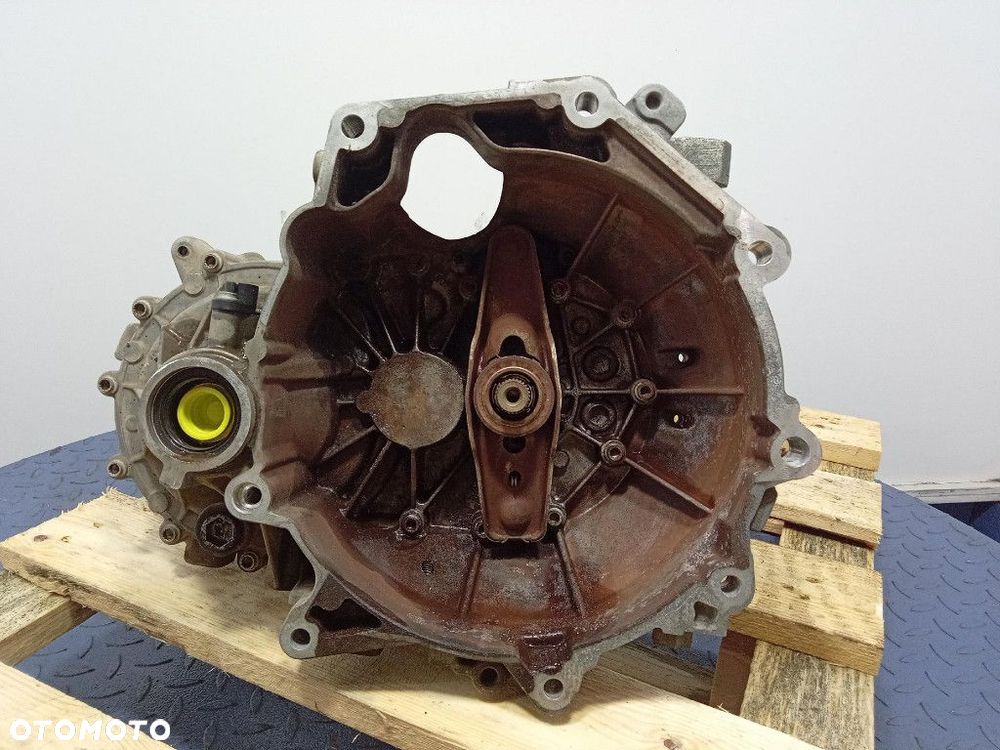 SKODA FABIA III NJ 1.0 MPI SKRZYNIA MANUALNA MANUAL UDB - 1