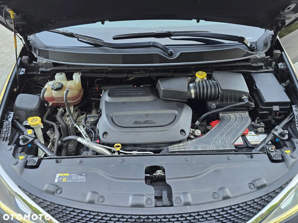 Chrysler Pacifica - 20