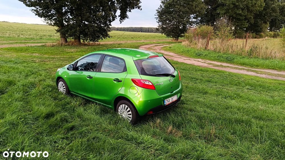 Mazda 2 - 3