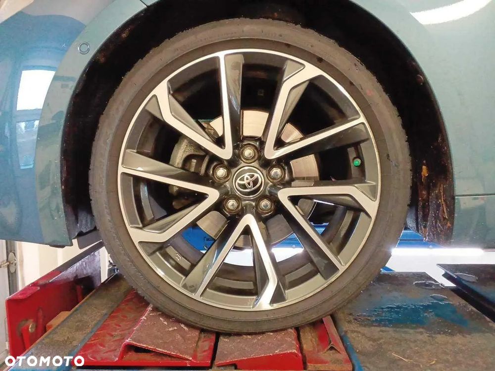 Toyota Corolla 2.0 Hybrid Selection - 12