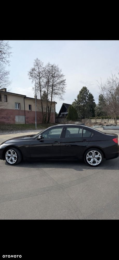 BMW Seria 3 318d DPF Edition Sport - 3