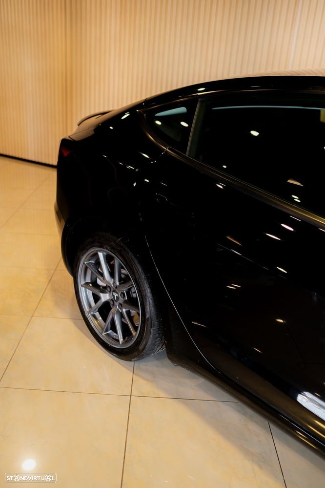 Tesla Model 3 Long-Range Dual Motor AWD - 8