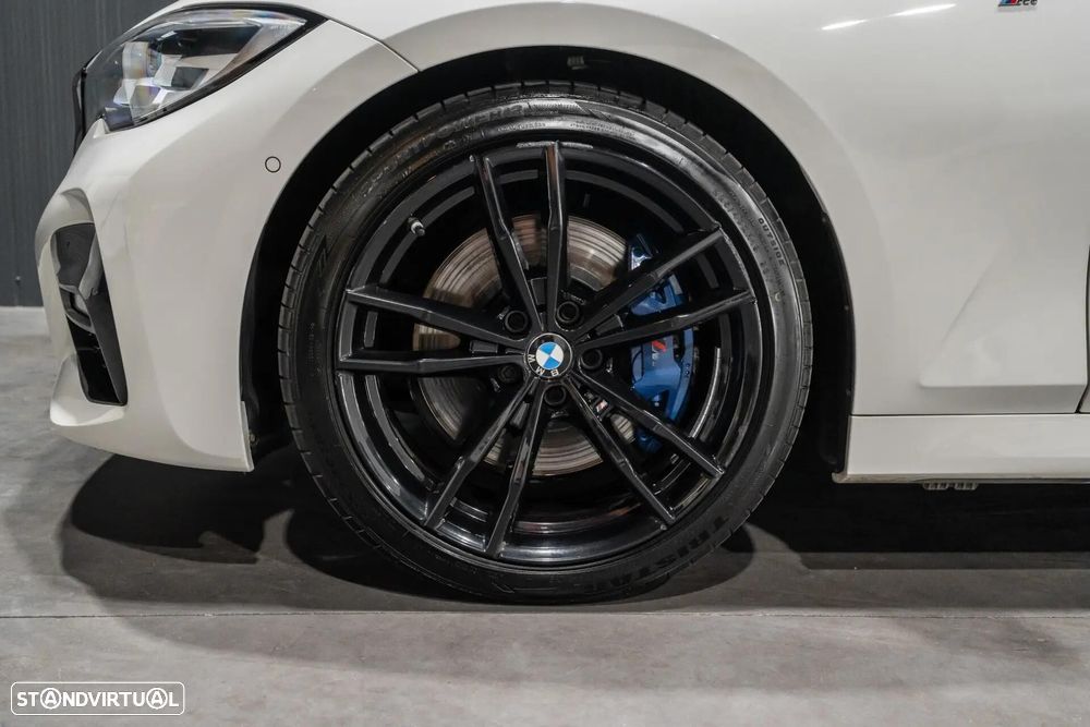 BMW 330 i Aut. M Sport - 29