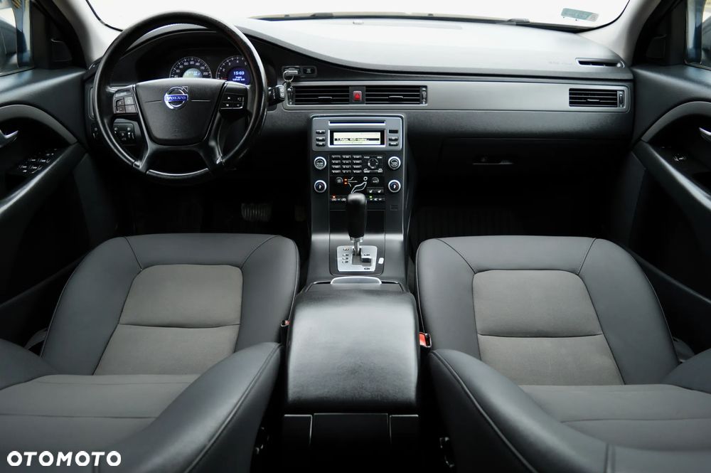 Volvo V70 - 8