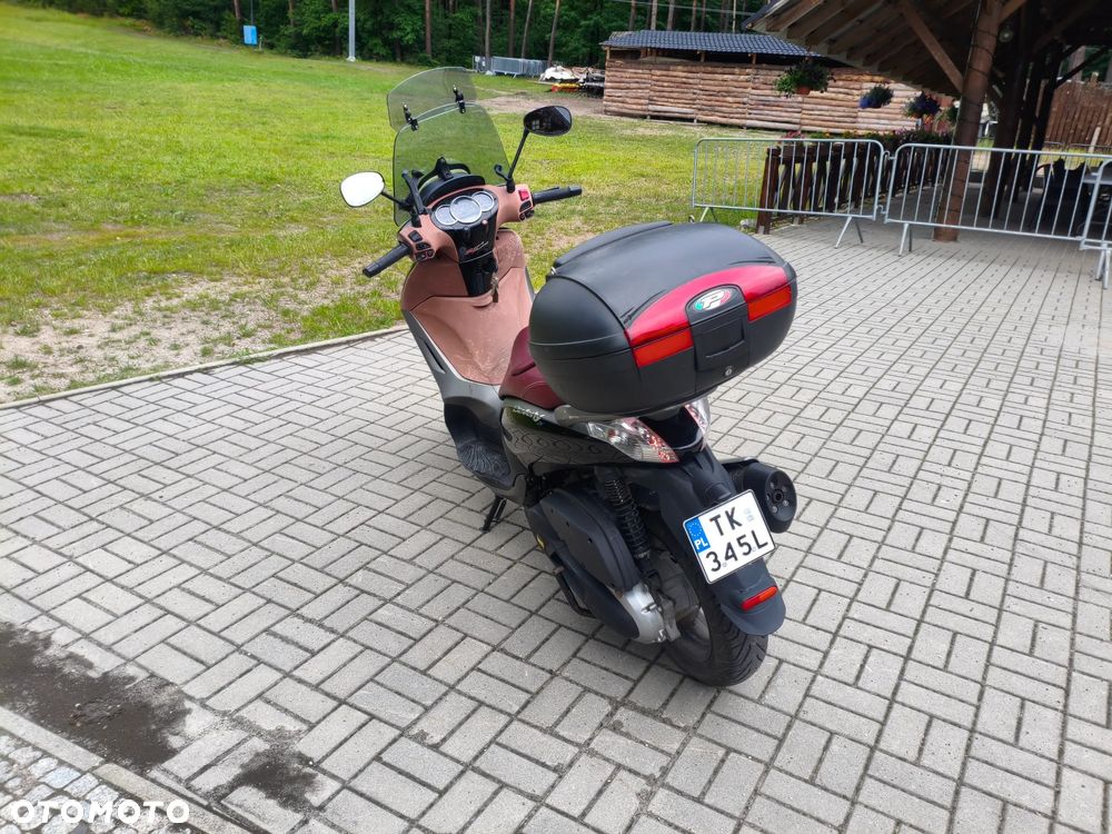 Piaggio Beverly - 5