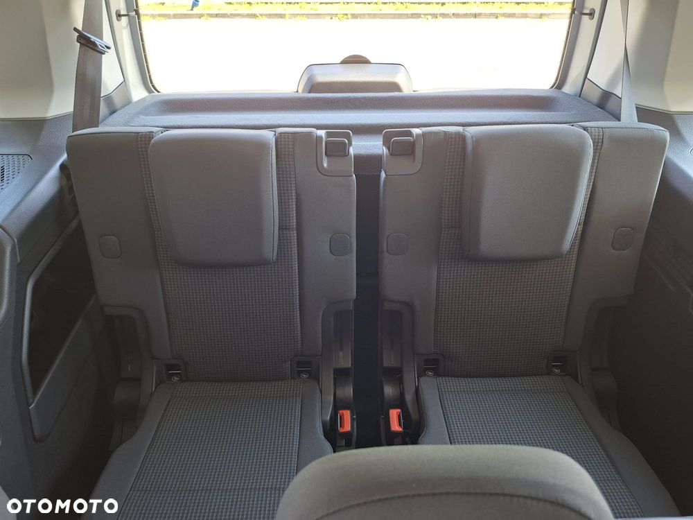Volkswagen Caddy MAXI, 7 osobowy, silnik: 2,0 l TDI EU6 102 KM/skrzynia biegów: manualna 6-bieg. - 23