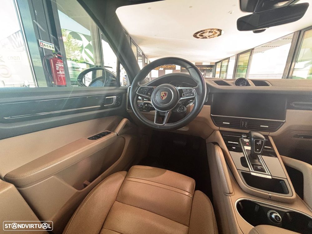 Porsche Cayenne Coupé - 12