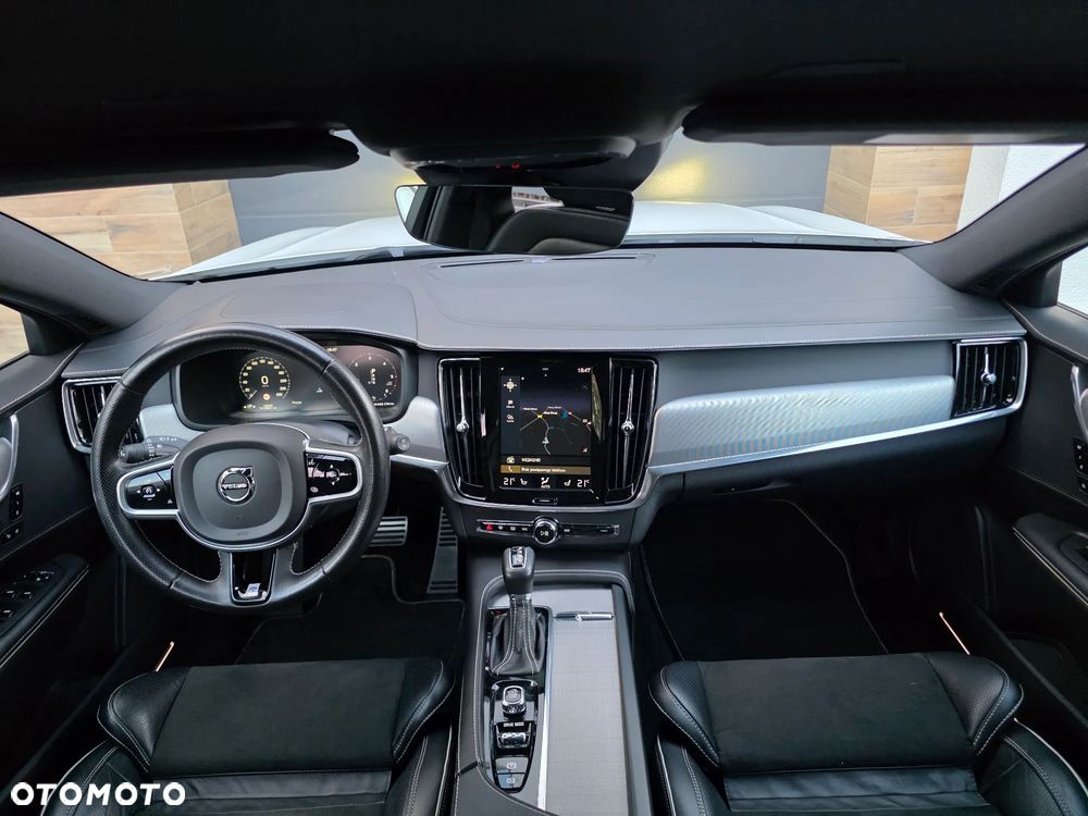 Volvo V90 D5 SCR AWD R-Design - 7