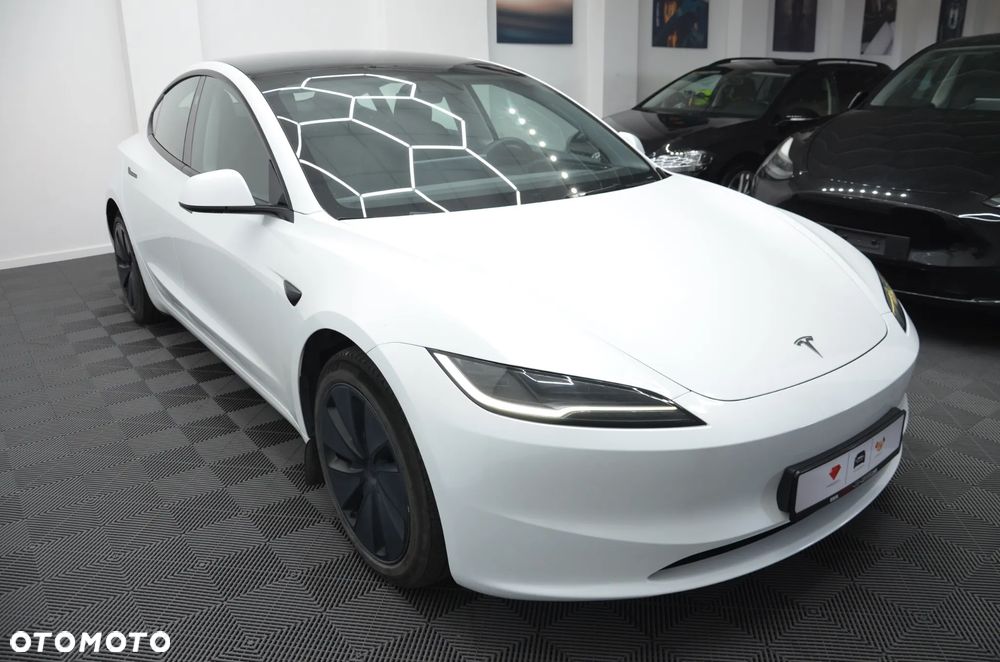 Tesla Model 3 Langstreckenbatterie Allradantrieb Dual Motor - 9