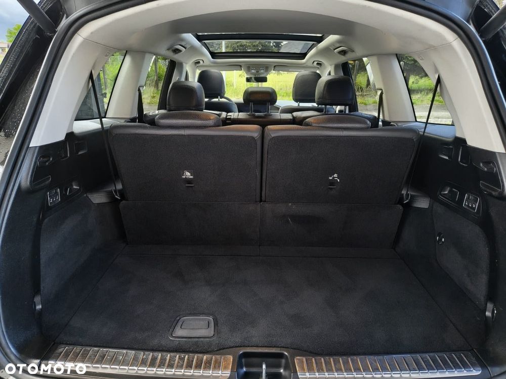 Mercedes-Benz GLS - 10