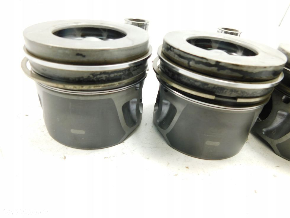 4x Tłok tłoki 2.0 HDI TDCI EURO5 Ford Peugeot Citroen C5 III C4 II 508 5008 - 11