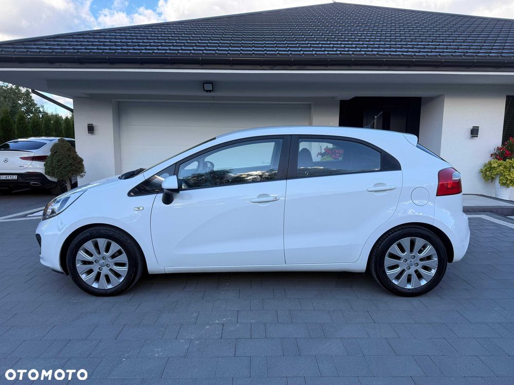 Kia Rio - 2