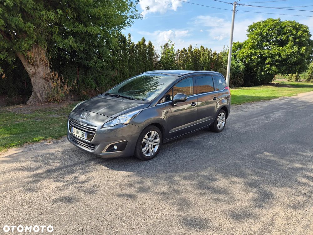 Peugeot 5008 HDI 150 Allure - 2