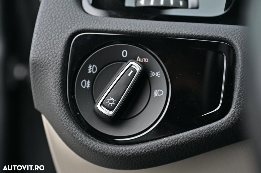 Volkswagen Golf 2.0 TDI DSG Highline - 9