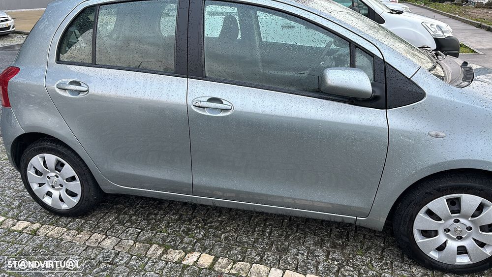 Toyota Yaris 1.0 VVT-i Rock in Rio - 8